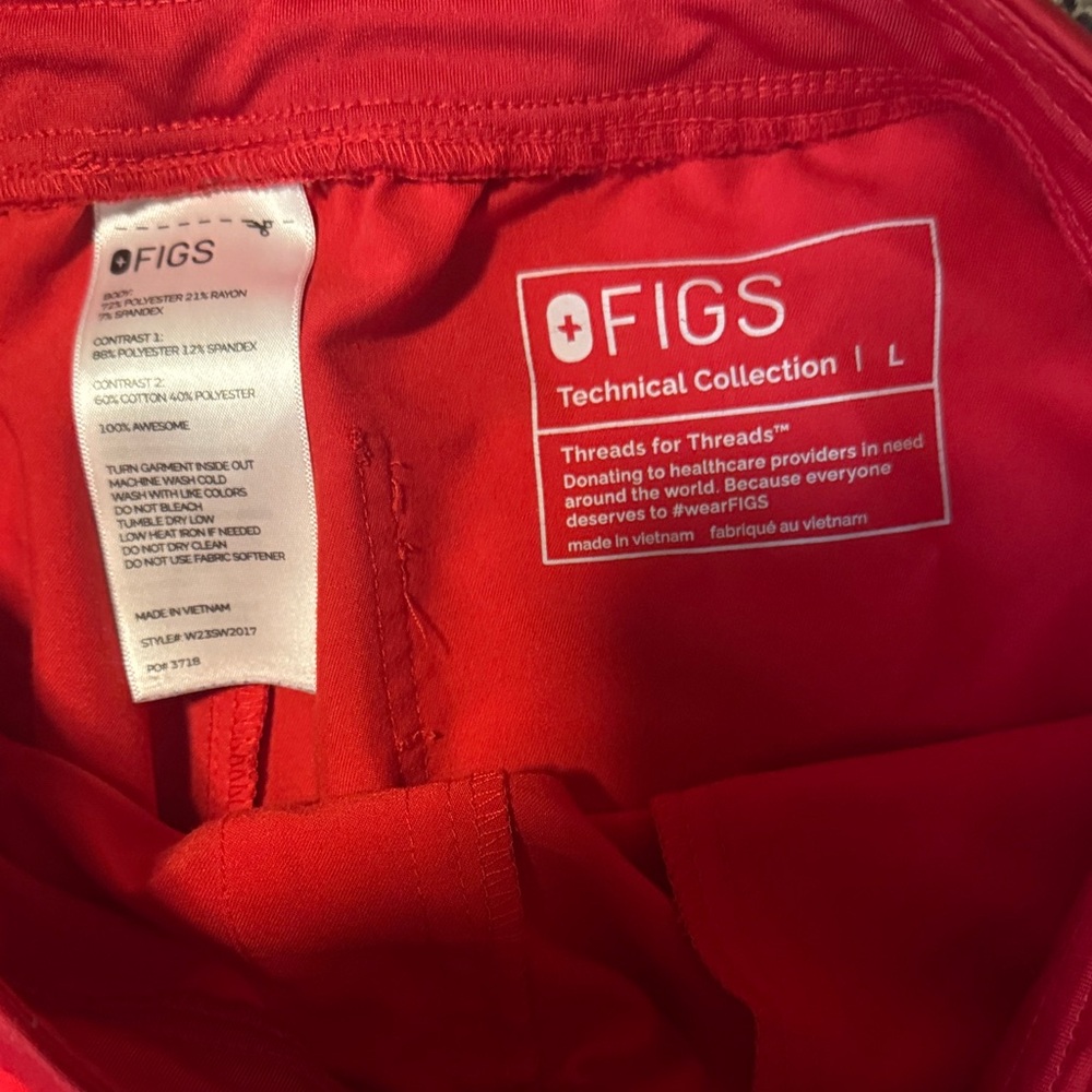 Red figs scrub set - Picture 5 of 6